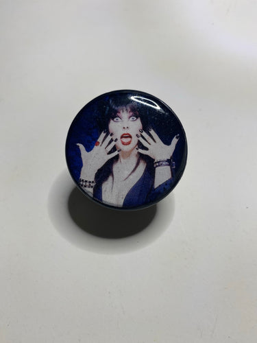 Elvira Phone Grip