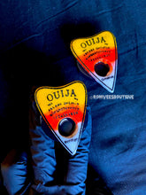 Load image into Gallery viewer, Candy Corn Ouija Planchette Gripper